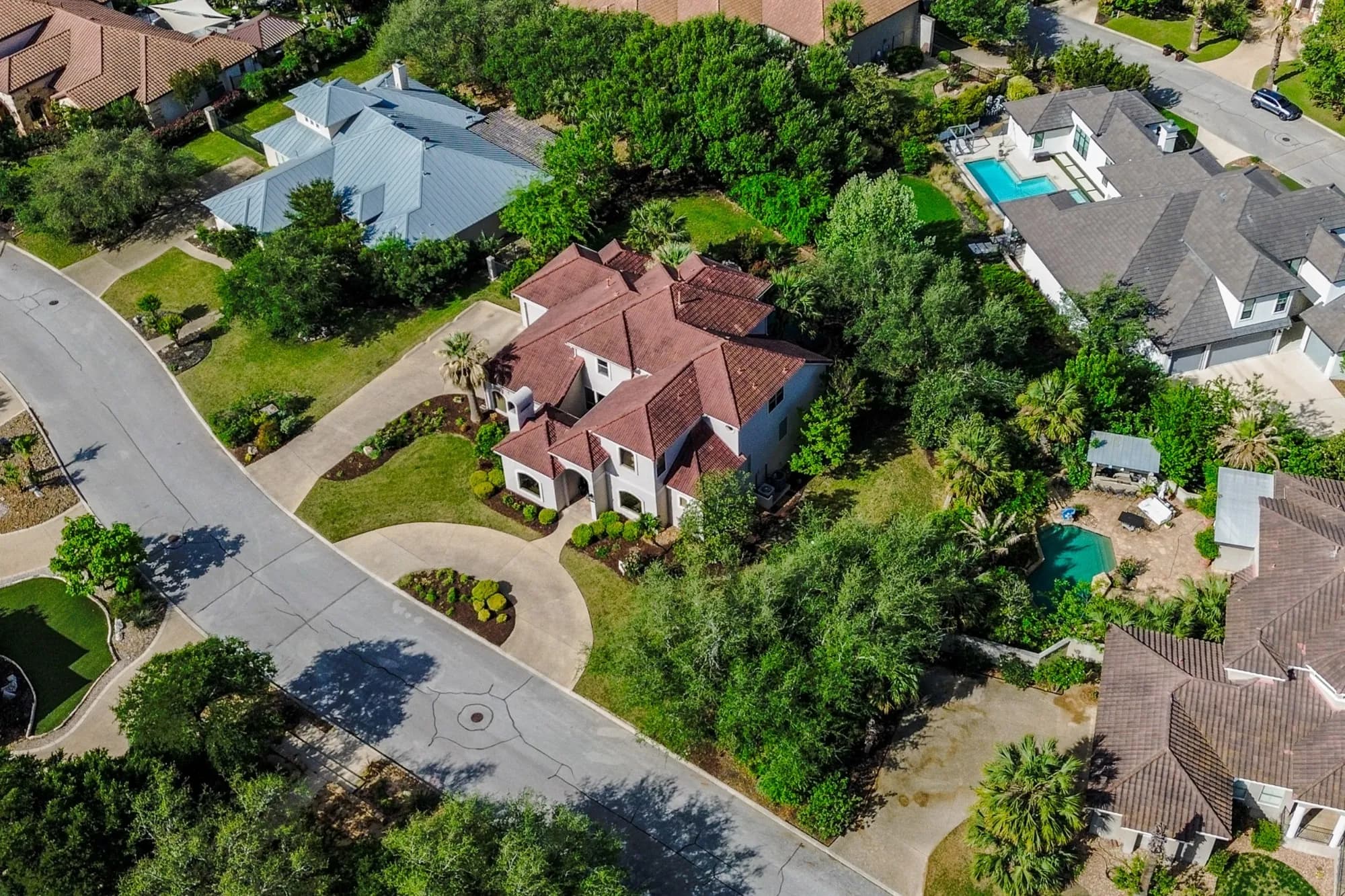 915 Campanile, San Antonio, TX – sold home, aerial view with the pool